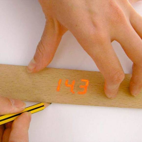 Electronic ruler 1