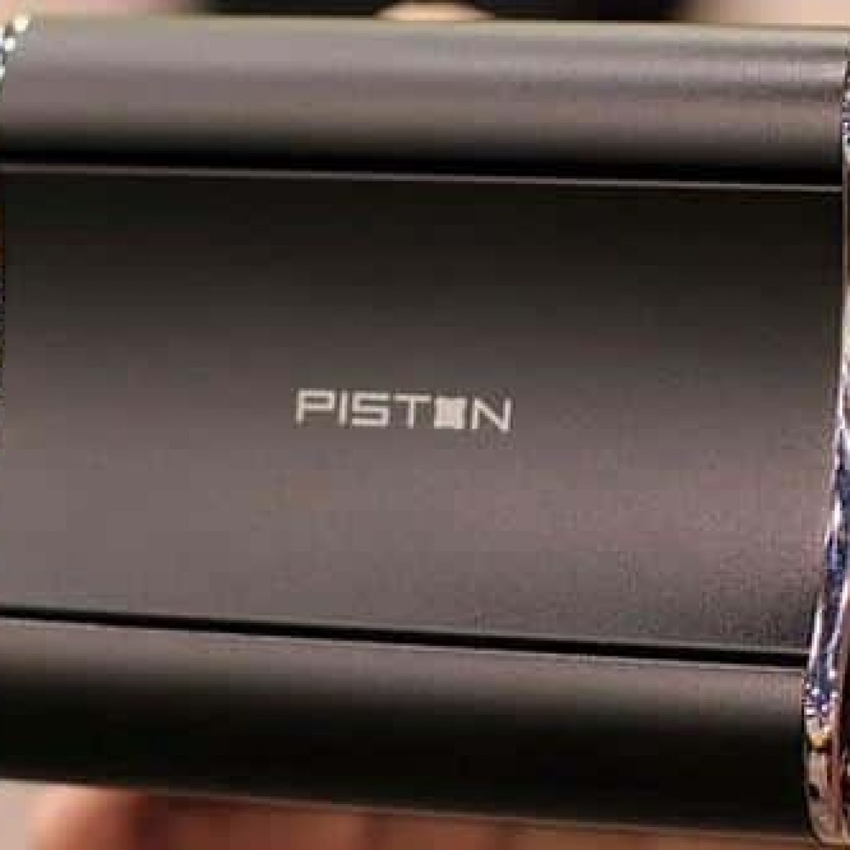Piston