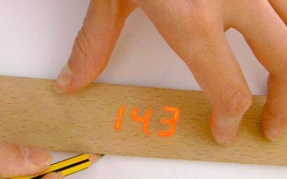 Electronic ruler 1