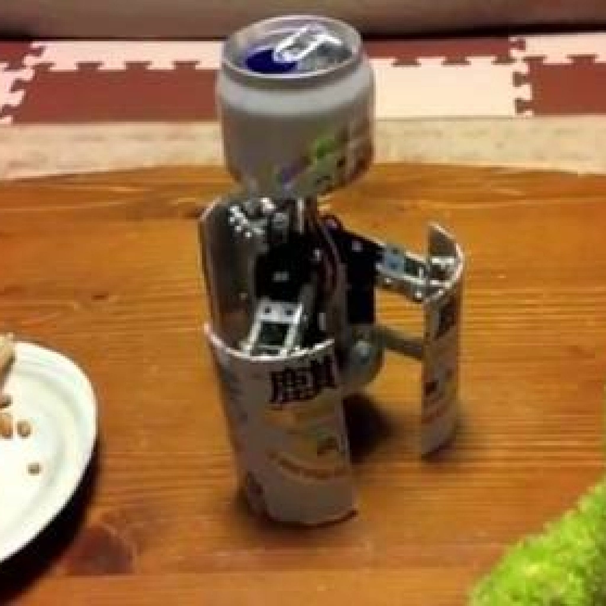 Robot Lata De Cerveza Transformes