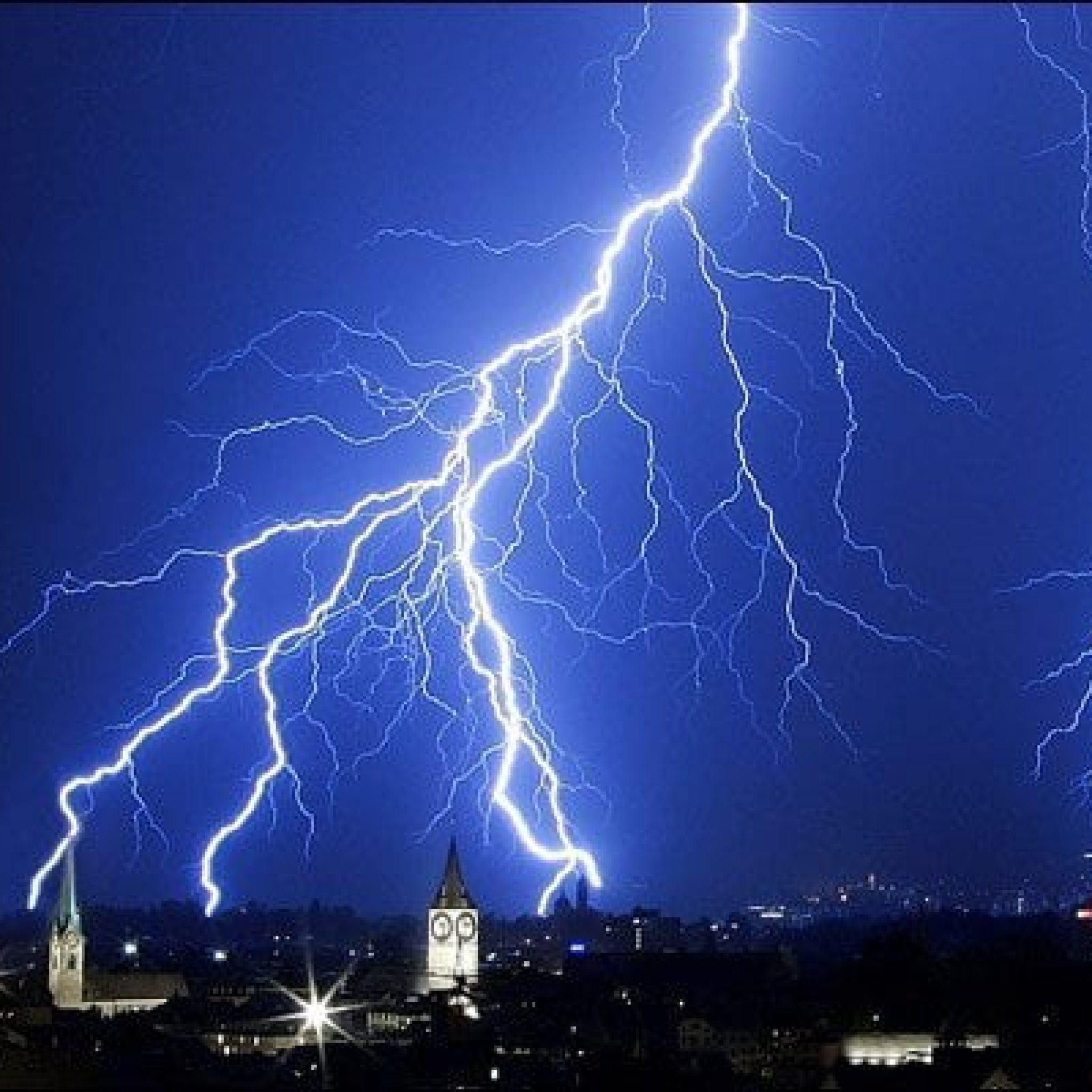 ¿por Que Suena El Trueno